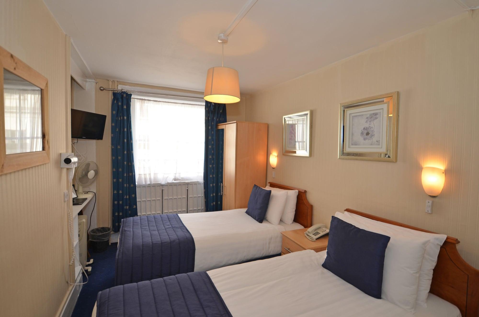 Parkwood Отель 3*
